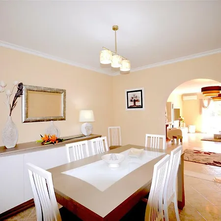 Magnifique Et Spacieuse Avec Piscine Privative * Αλμπουφέιρα